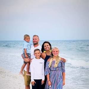 Meet your Posher, Kenny kristi